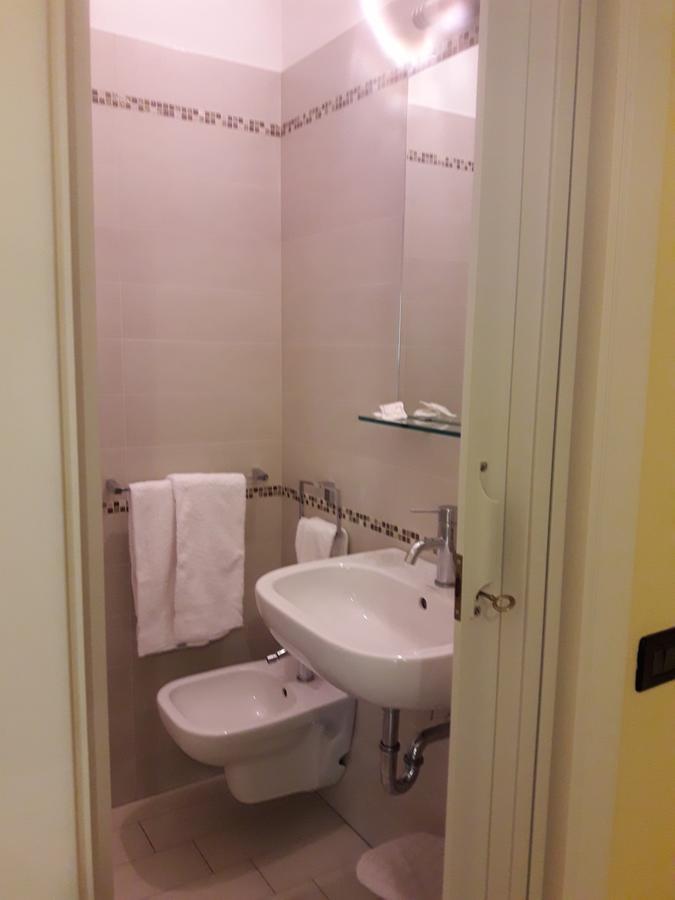 Hotel Villa Aurora Белариа-Игеа Марина Екстериор снимка